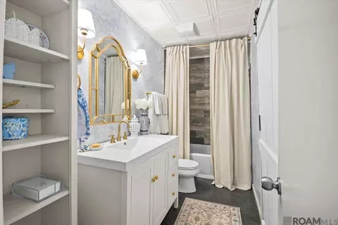 Bath - 26811 Pen Dr, Walker, LA 70785 photo 1 of 2