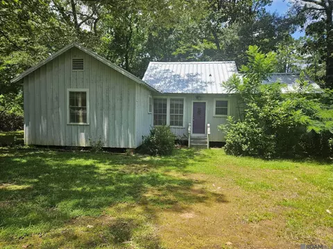 10649 Lindsey Ln, Saint Francisville, LA 70775