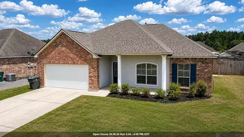 10430 Oakchase Dr, Denham Springs, LA 70706