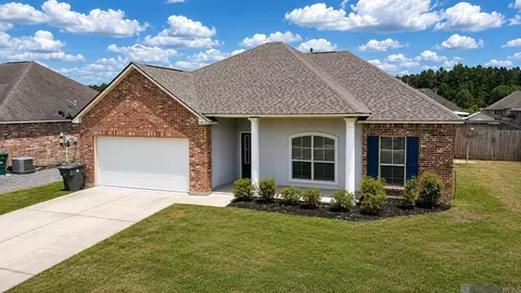 10430 Oakchase Dr, Denham Springs, LA 70706
