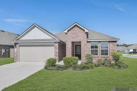 32147 Devan Trl, Denham Springs, LA 70726