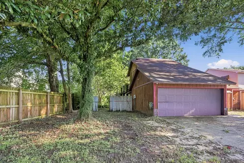 1883 Stonegate Ct, Baton Rouge, LA 70815