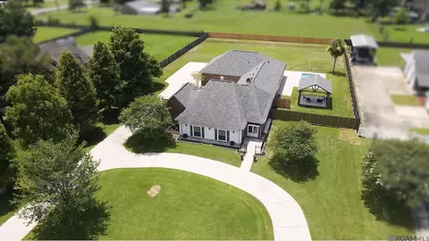 39497 Bradbury Ln, Prairieville, LA 70769