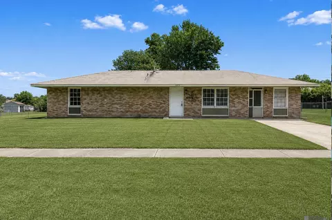 8977 Nolen Dr, Baton Rouge, LA 70810