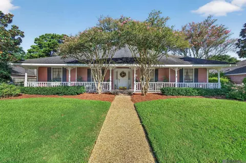 221 E Woodstone Ct, Baton Rouge, LA 70808