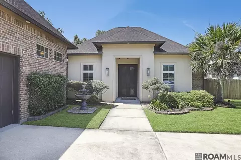 16052 Magnolia Trace Pkwy, Baton Rouge, LA 70817
