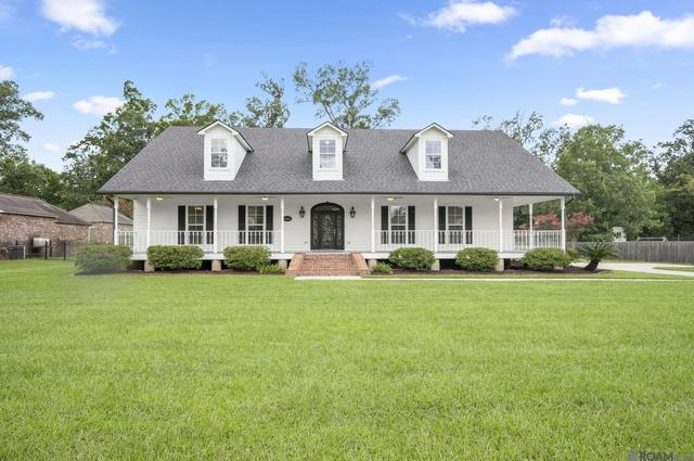 6323 Oak Cluster Dr, Greenwell Springs, LA 70739