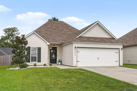 32425 N Moss Dr, Denham Springs, LA 70706