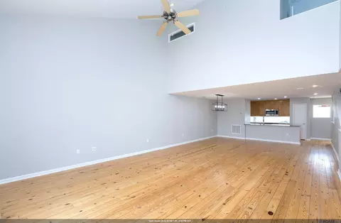 9889 Old Hammond Hwy # 2, Baton Rouge, LA 70816