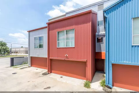 9889 Old Hammond Hwy # 2, Baton Rouge, LA 70816