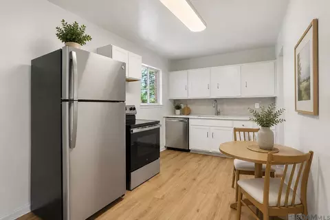 Kitchen - 6004 Biscayne Dr, Baker, LA 70714 photo 1 of 3