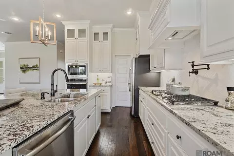 Kitchen - 126 Sophia Dr, Luling, LA 70070 photo 2 of 3
