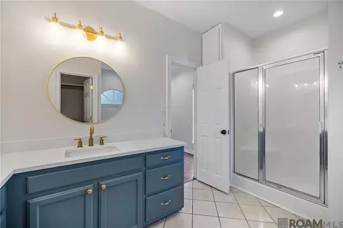 Bath - 34022 Duff Rd, Walker, LA 70785 photo 3 of 5