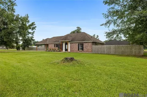Exterior - 34022 Duff Rd, Walker, LA 70785 photo 3 of 6