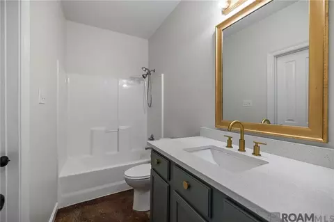 Bath - 34022 Duff Rd, Walker, LA 70785 photo 4 of 5