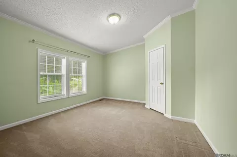 Bedroom - 12985 Arnold Rd, Walker, LA 70785 photo 2 of 3