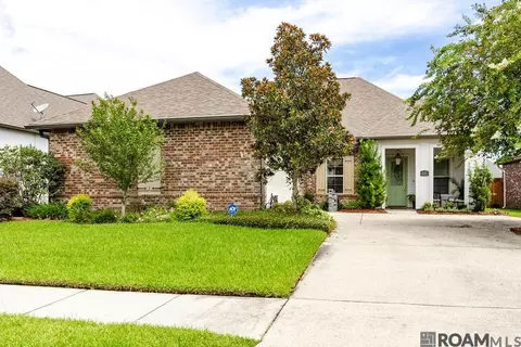 15427 Mistybrook Dr, Baton Rouge, LA 70816