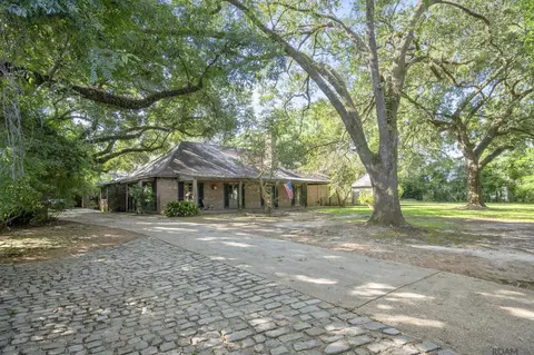 1544 Stanford Ave, Baton Rouge, LA 70808