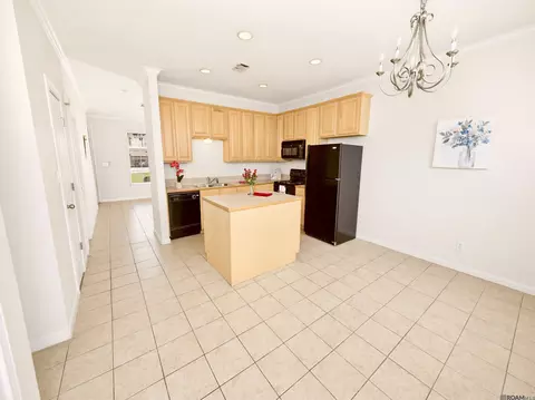 4000 Lake Beau Pre # 14, Baton Rouge, LA 70820