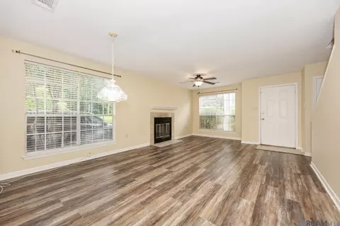 13 Colleen Ct # 13, Baton Rouge, LA 70808