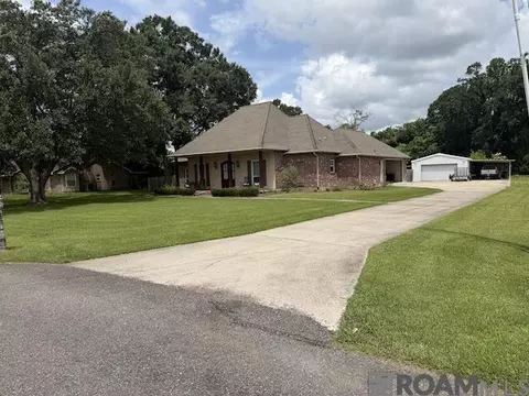 65300 Mendoza Dr, Plaquemine, LA 70764
