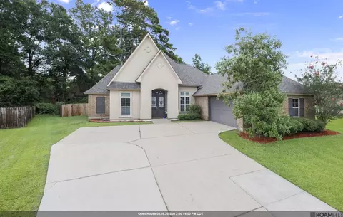 16358 Magnolia Trace Pkwy, Baton Rouge, LA 70817
