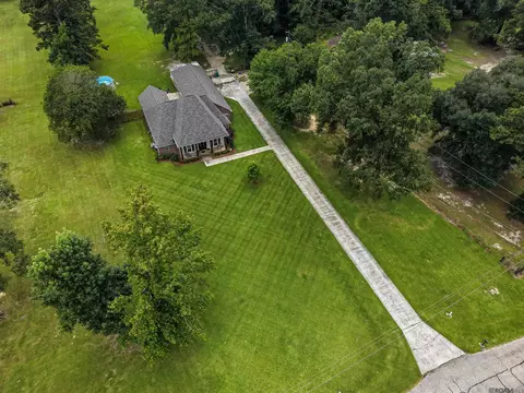 View/Area - 12060 Clanton Dr, Walker, LA 70785 photo 4 of 5