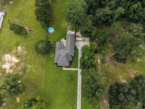 View/Area - 12060 Clanton Dr, Walker, LA 70785 photo 2 of 5