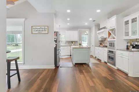 Entry Way - 12060 Clanton Dr, Walker, LA 70785 photo 3 of 3