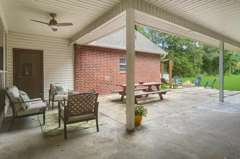 Exterior - 12060 Clanton Dr, Walker, LA 70785 photo 3 of 8