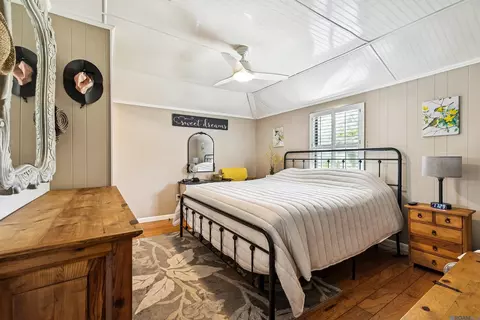 Bedroom - 31533 Judith Dr, Springfield, LA 70462 photo 3 of 3