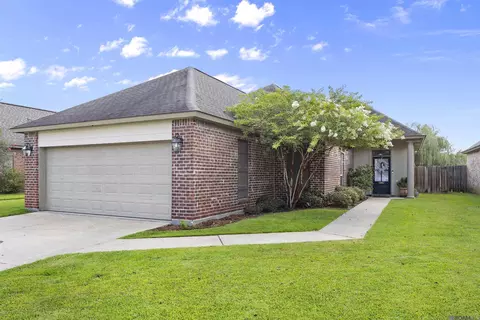 8967 Lake Mist Ave, Baton Rouge, LA 70810