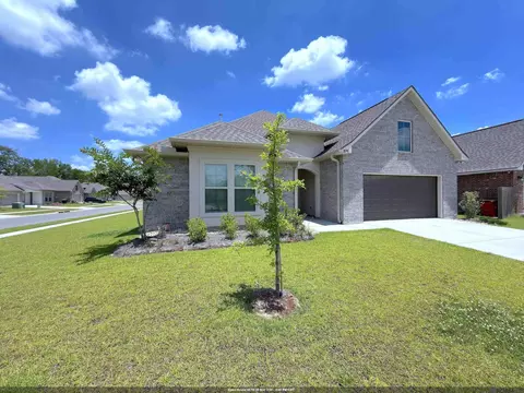 38390 Parliament Dr, Prairieville, LA 70769
