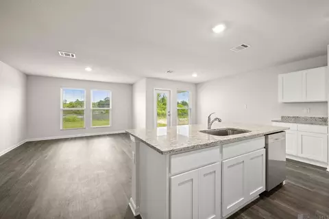 Living - 15520 Alfio Ct, Zachary, LA 70791 photo 1 of 2