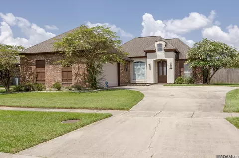 6177 Deanne Marie Dr, Zachary, LA 70791