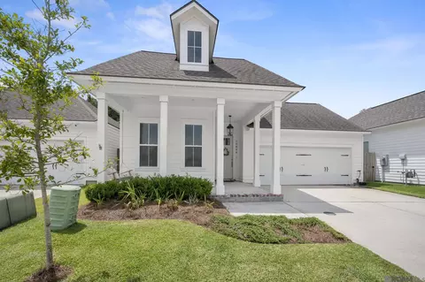 15034 Vintage Jade Ct, Baton Rouge, LA 70817