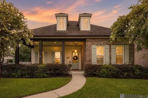 15463 Green Trails Blvd, Baton Rouge, LA 70817