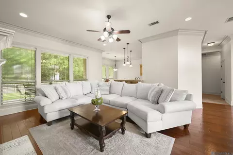 Living - 13308 Williamsburg Dr, Walker, LA 70785 photo 2 of 2