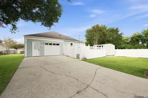 3041 Myrtle Grove Dr, Baton Rouge, LA 70810