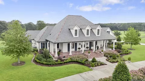 90103 Basil Ln, Saint Francisville, LA 70775