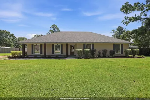 25540 Plantation Ave, Denham Springs, LA 70726
