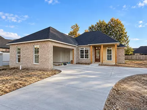 13188 Oakbourne Ave, Geismar, LA 70734