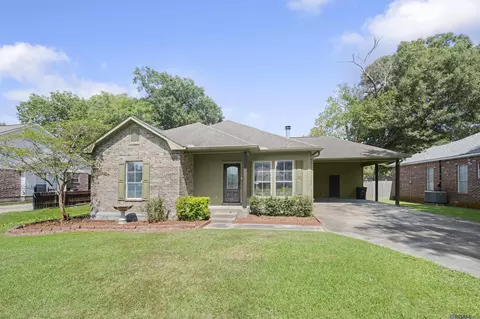 11178 Village Green Dr, Greenwell Springs, LA 70739