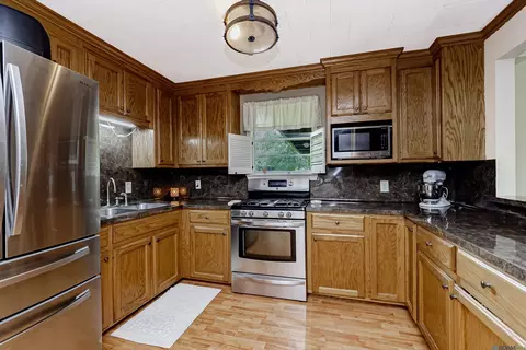 Kitchen - 35467 La Hwy 74, Geismar, LA 70734 photo 1 of 4