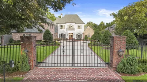 4505 Bluebonnet Rd, Baton Rouge, LA 70809