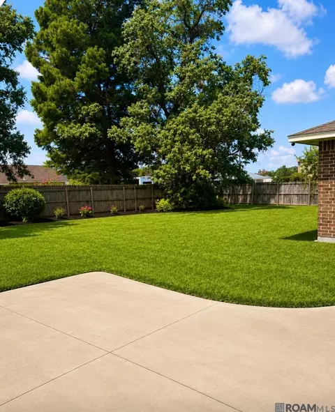 Exterior - 4402 Harding St, Baker, LA 70714 photo 2 of 3