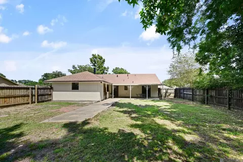 Exterior - 609 Sandra Dr, Baker, LA 70714 photo 3 of 3