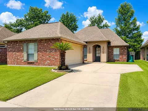 2567 Old Towne Rd, Zachary, LA 70791