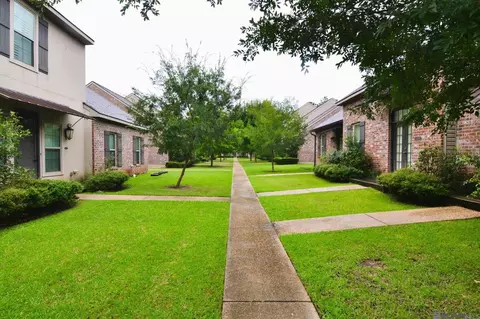 13710 Azalea Dr, Saint Francisville, LA 70775