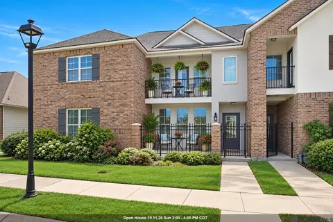 1463 Pelican Club Dr # V, Baton Rouge, LA 70820